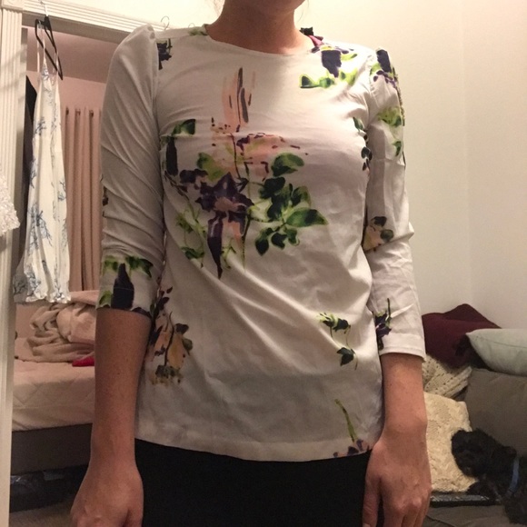 French Connection Tops - Cute French Connection spring floral top Size 4
